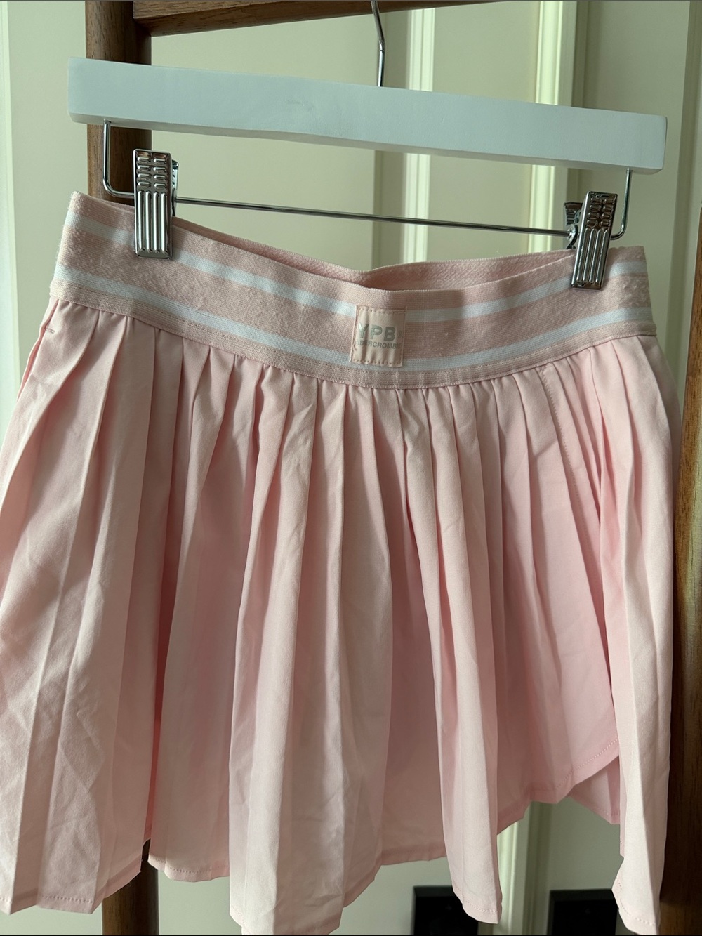 Abercrombie kids - Pink Pleated Skirt 11/12